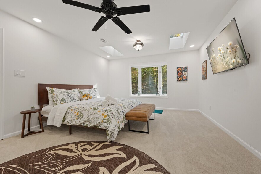 Building Photo - 82 Vanessa Dr