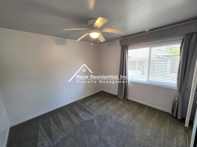 Building Photo - Very Nice 3bd/1.5ba House!