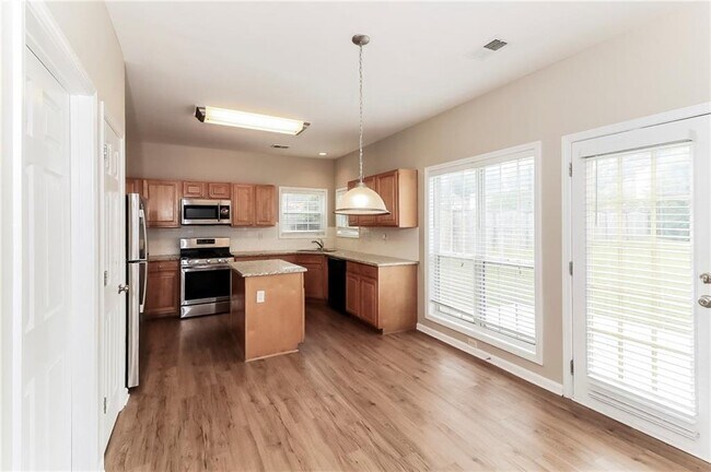 Building Photo - 445 Fitzgerald Pl