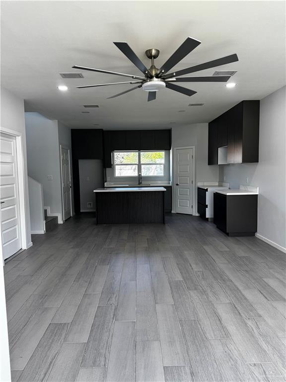 Building Photo - 18 Stablewood