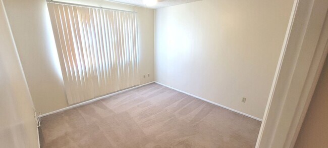 Building Photo - Scottsdale