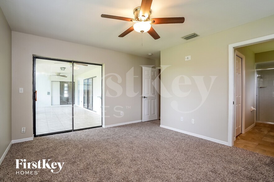 Building Photo - 1125 SE 33rd Terrace