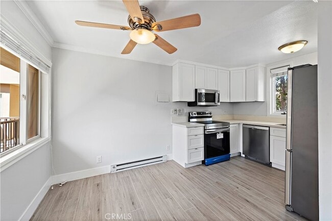 Building Photo - 2037 S Coast Hwy