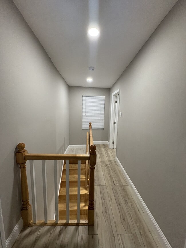 Building Photo - 2229 N Hancock St