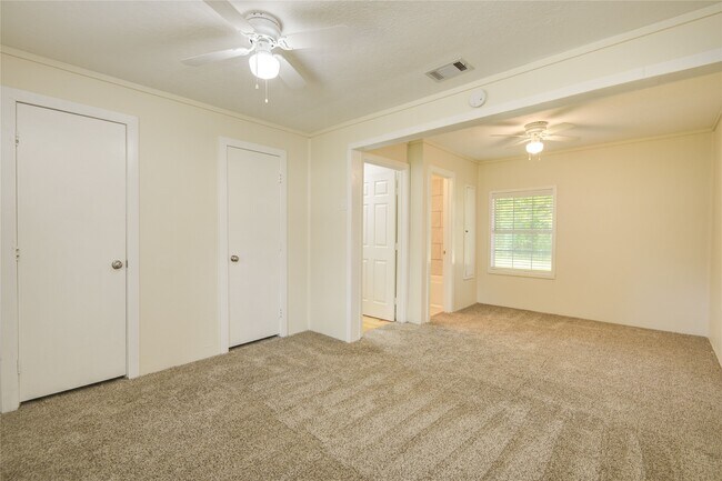 Building Photo - 804 Chickasaw Dr