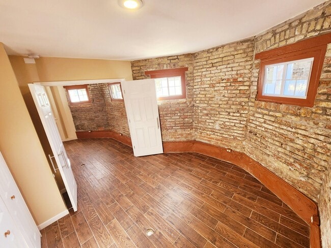 Building Photo - 3647 New Hampshire Ave NW