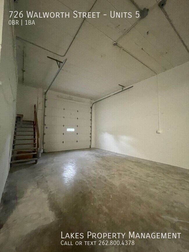 Building Photo - 726 Walworth St