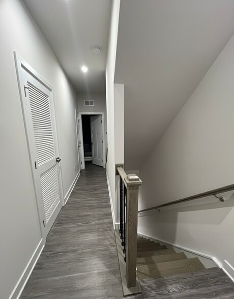 Building Photo - 342 Music Hall Way