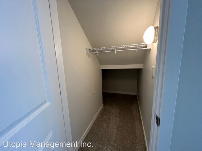 Building Photo - 4 br, 2 bath House - 540 Harman Way