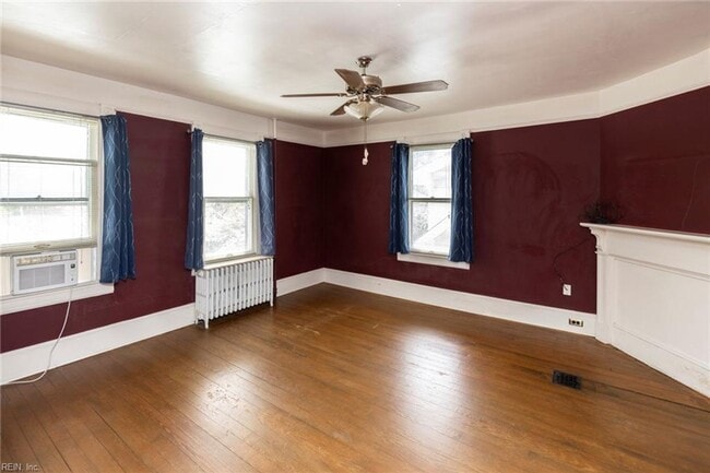 Building Photo - Port Norfolk