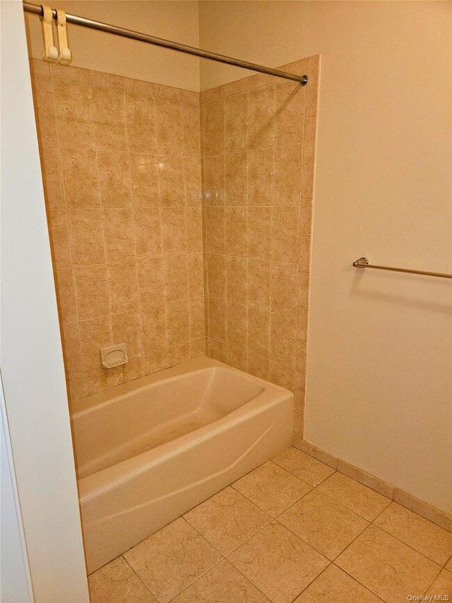 Building Photo - 934 Tower Ridge Cir