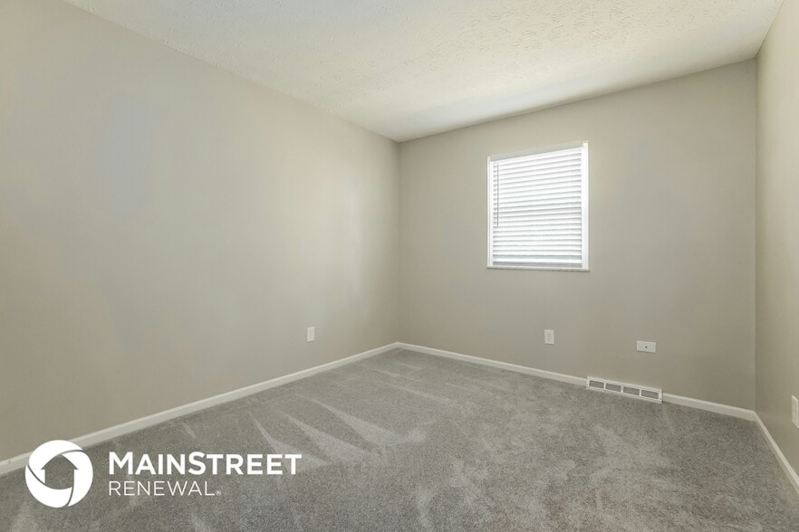 Building Photo - 6606 Merringer Ave