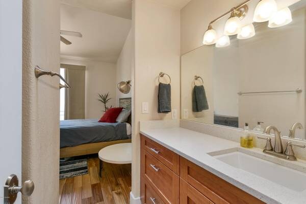 Building Photo - 6359 N Vuelta Tajo