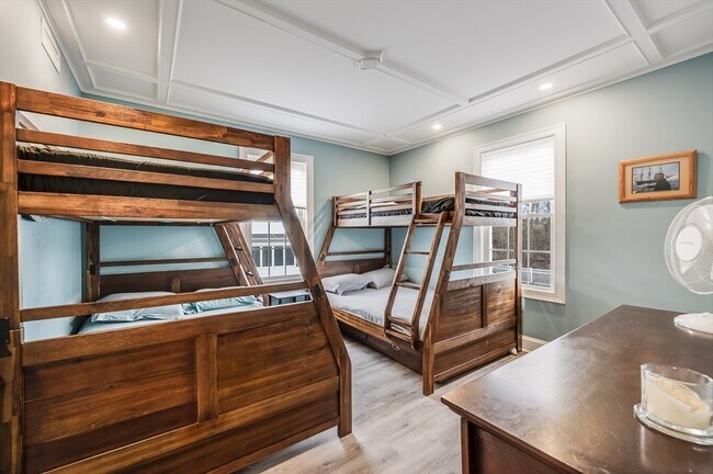 Building Photo - 17 Silva Ct