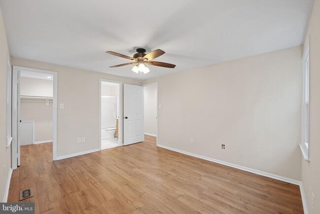 Building Photo - 6361 Woodland Ridge Ct