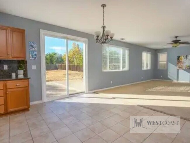 Building Photo - 41018 Crimson Pillar Ln