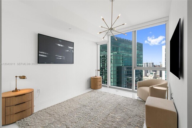 Building Photo - 300 Biscayne Blvd Way