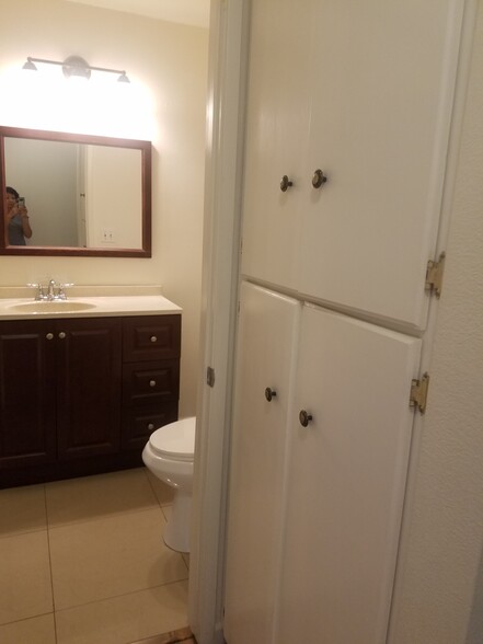 bathroom-1 - 10246 Black Mountain Rd