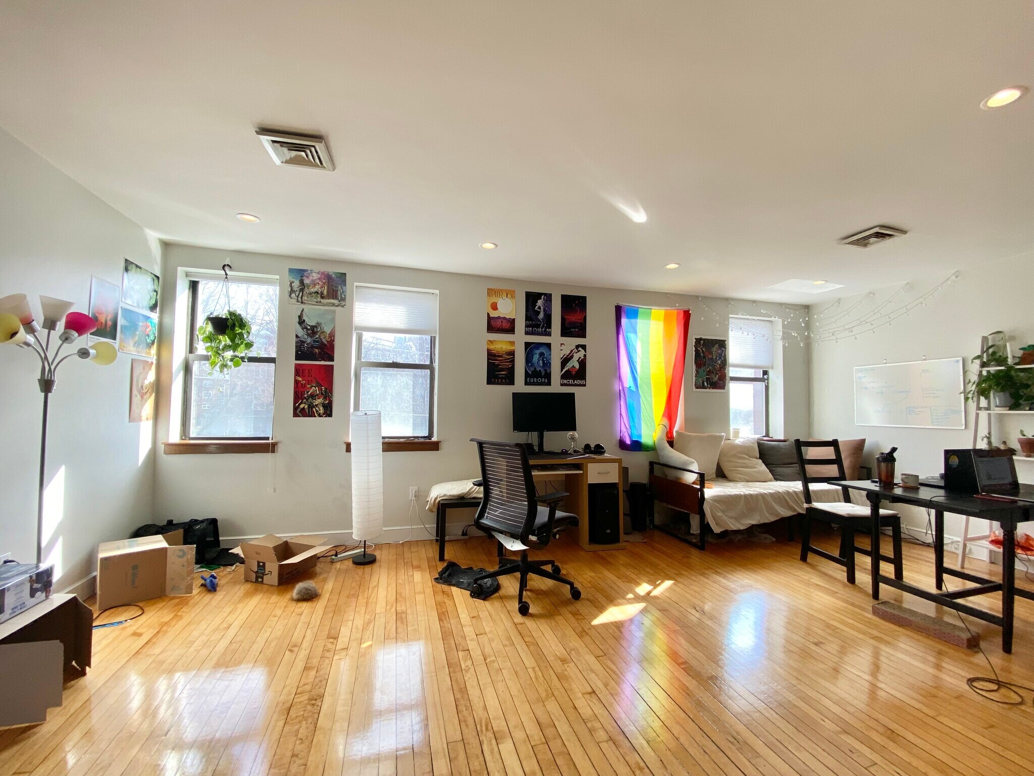 Building Photo - 100 Riverway