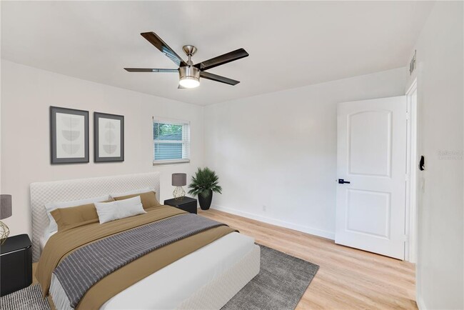 Building Photo - 4413 W Rogers Ave