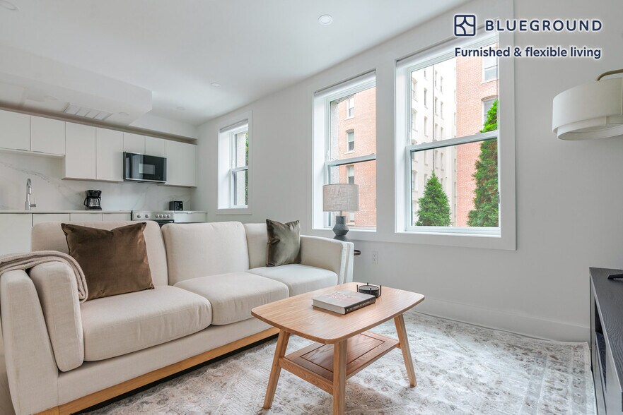 Primary Photo - 2116 Kalorama Rd NW