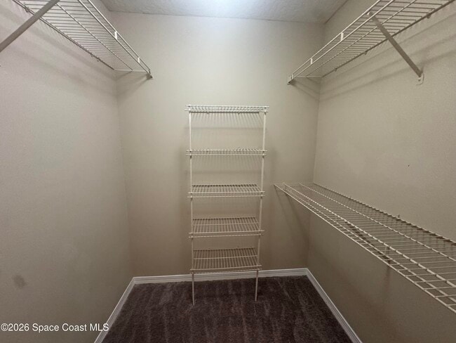 Building Photo - 7667 N Wickham Rd