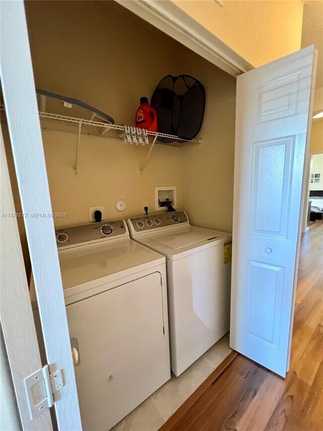 Building Photo - 11389 NW 87th Ln