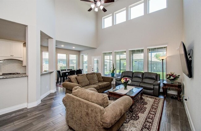 Building Photo - 10838 Bouldin Creek