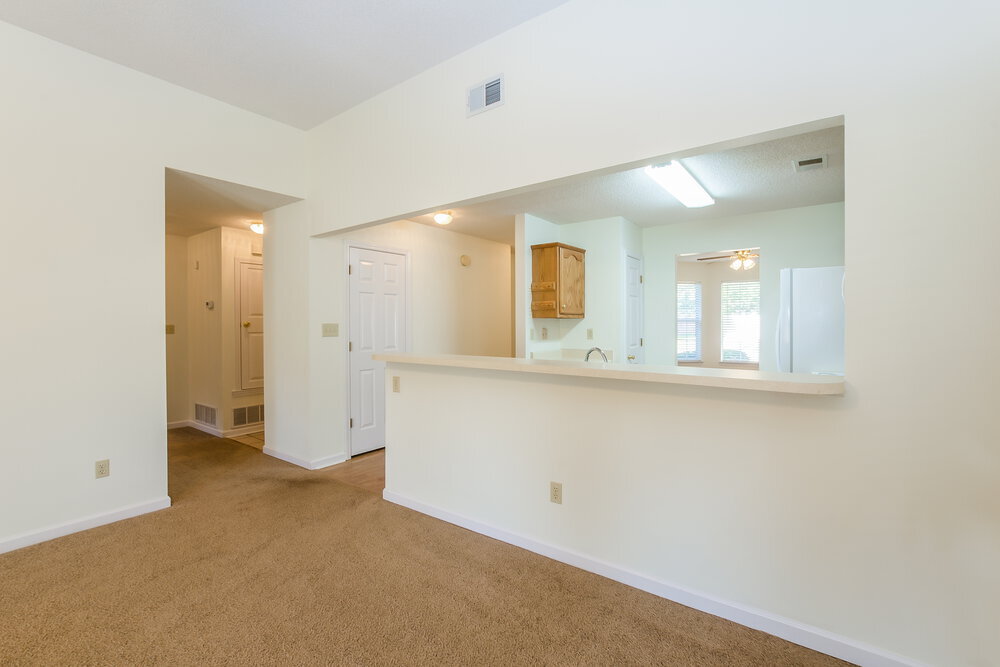 Building Photo - 5892 Alexandria Ln