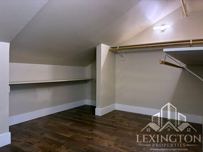 Building Photo - Beautiful, Folsom Home with Pool & Spa in ...