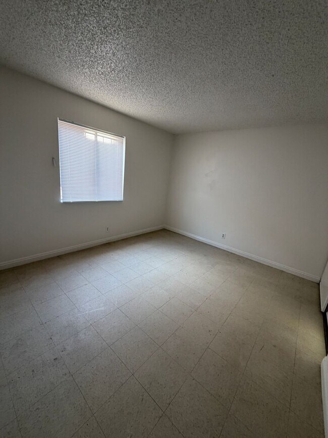 Building Photo - 3213 Figler Ct
