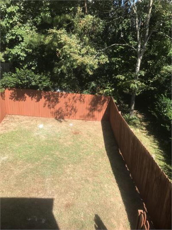 Building Photo - 5703 Wells Cir