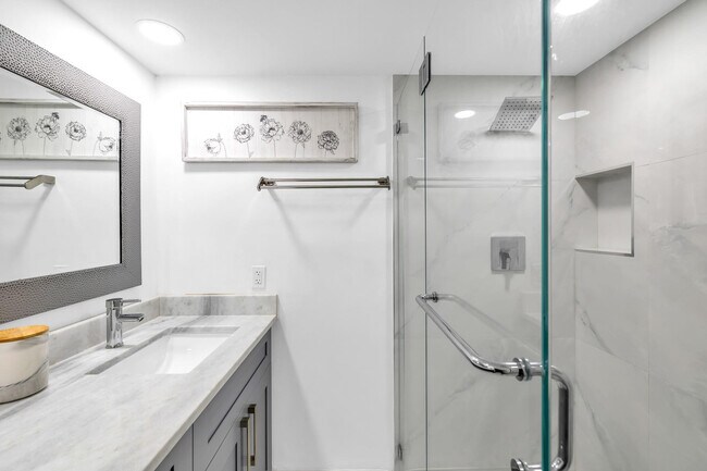 Building Photo - 2776 SW 15th St