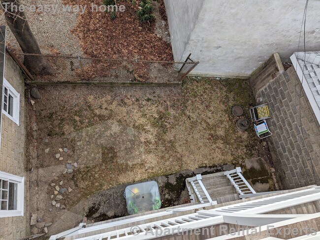 Building Photo - 92 Powder House Blvd