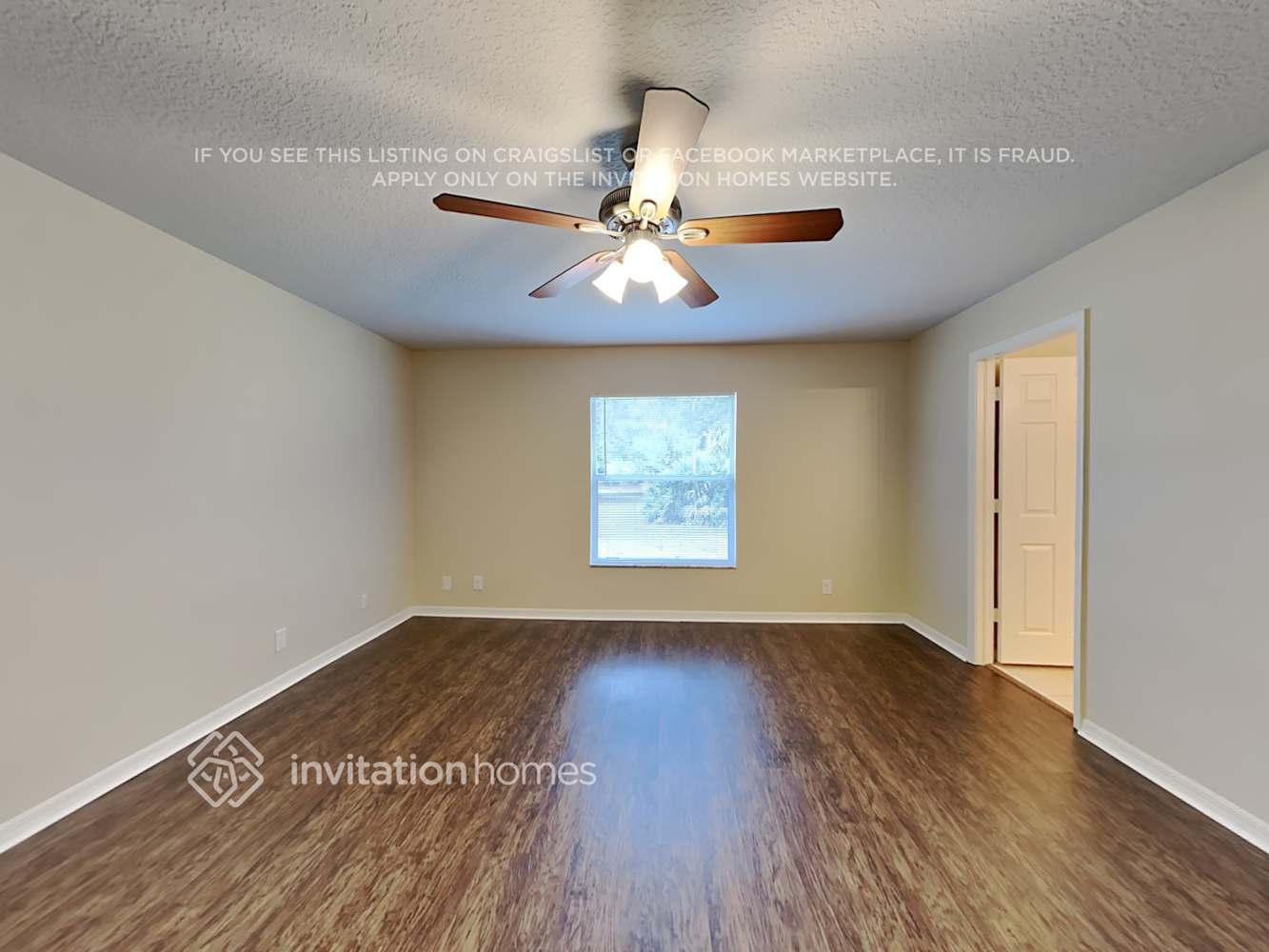 Building Photo - 1389 SW Prairie Cir