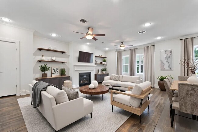 Building Photo - 1333 W 22nd St