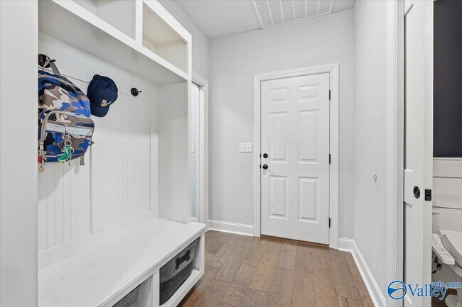 Building Photo - 212 Somerdale Ln