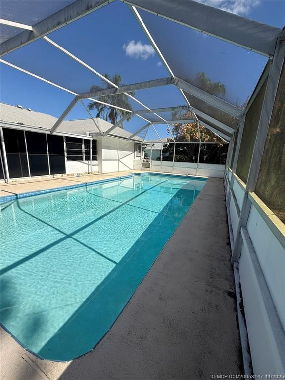 Building Photo - 154 SE Selva Ct