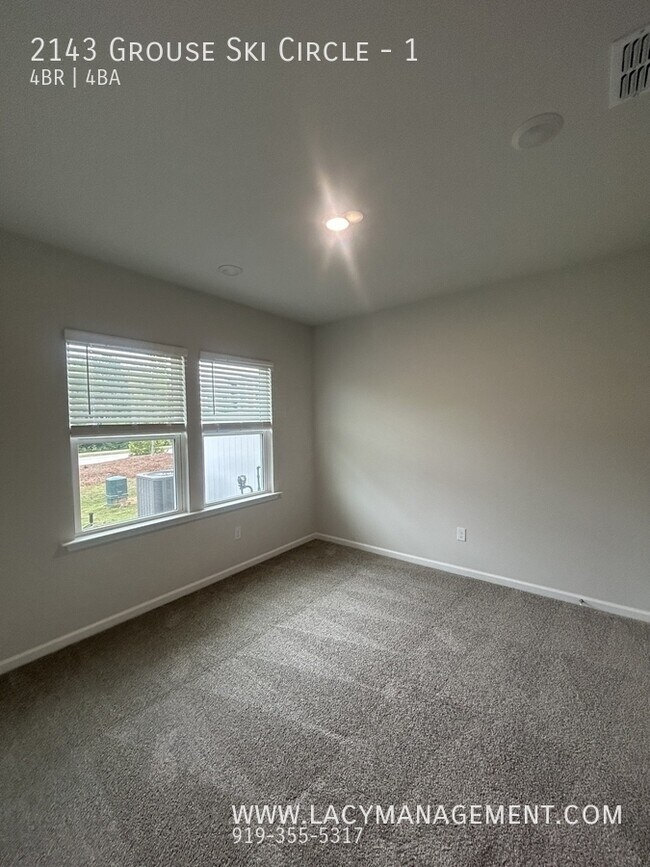 Building Photo - 2143 Grouse Ski Cir