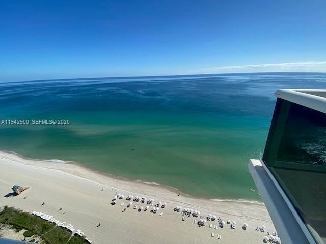 Building Photo - 18101 Collins Ave