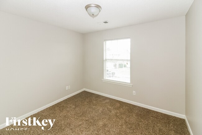 Building Photo - 11626 Millwind Dr