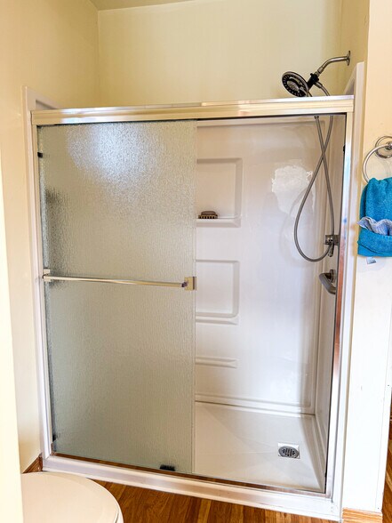 Building Photo - 440 S Peninsula Ln