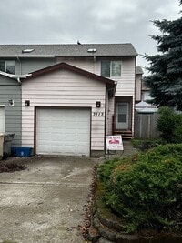 Building Photo - *Move In Special, Half off Rent! (See ad f...