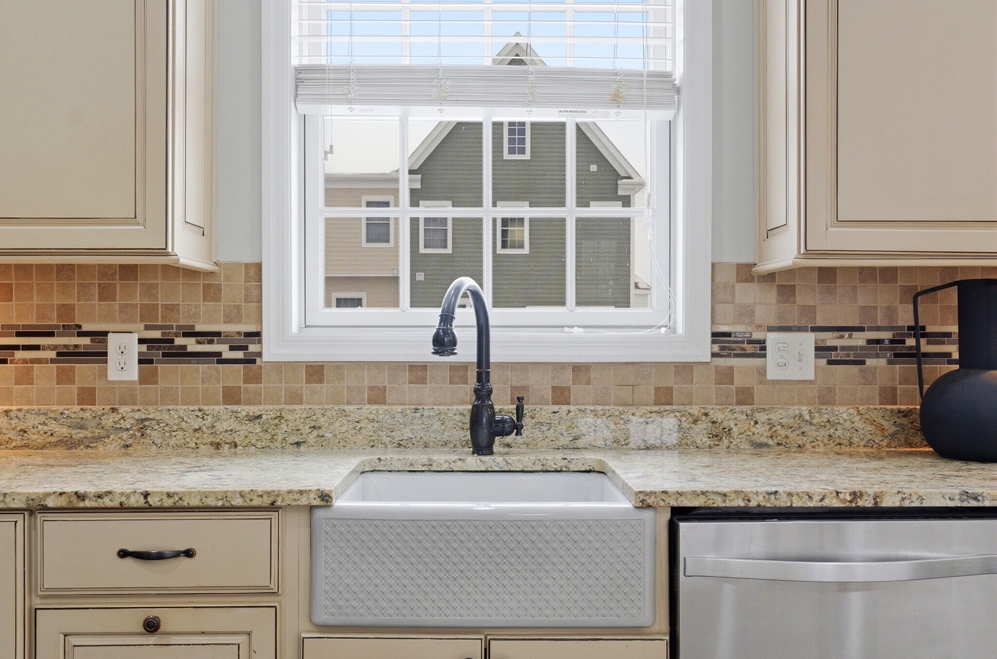 Building Photo - 200 Venango Trl