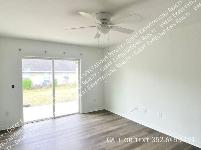 Building Photo - 6744 SE 106th St