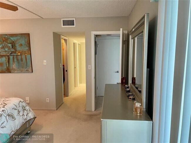 Building Photo - 3301 Aruba Way