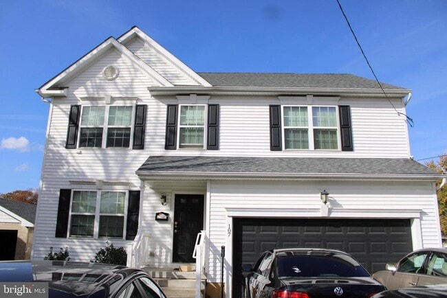 Building Photo - 107 Ellis St