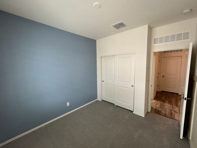 Building Photo - 18023 W Soft Wind Dr