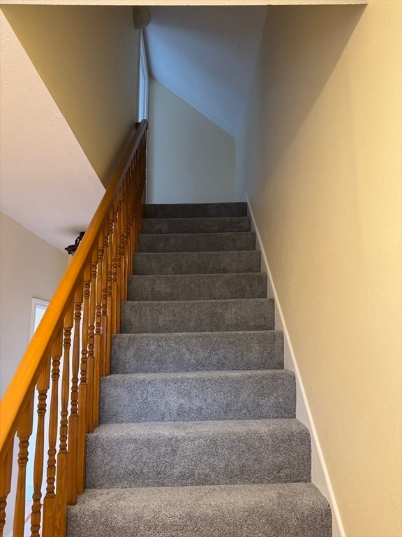 Building Photo - 255 River St