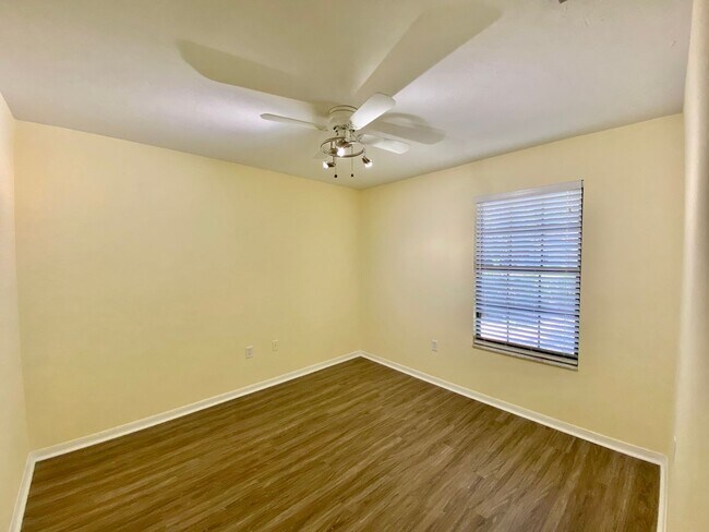 Building Photo - Charming 4BR Home in Haile Plantation with...